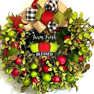 24” Fall Autumn Green and Red Apple Harvest Wreath